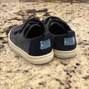 Toddler Tom’s shoes